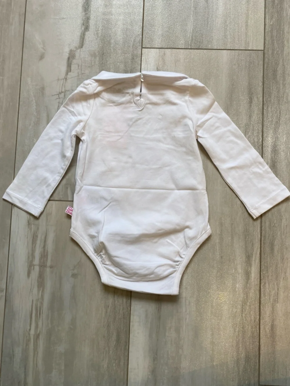 NWT RuffleButts White Long Sleeve Peter Pan Collar Onesie Bodysuit girls 18-24M